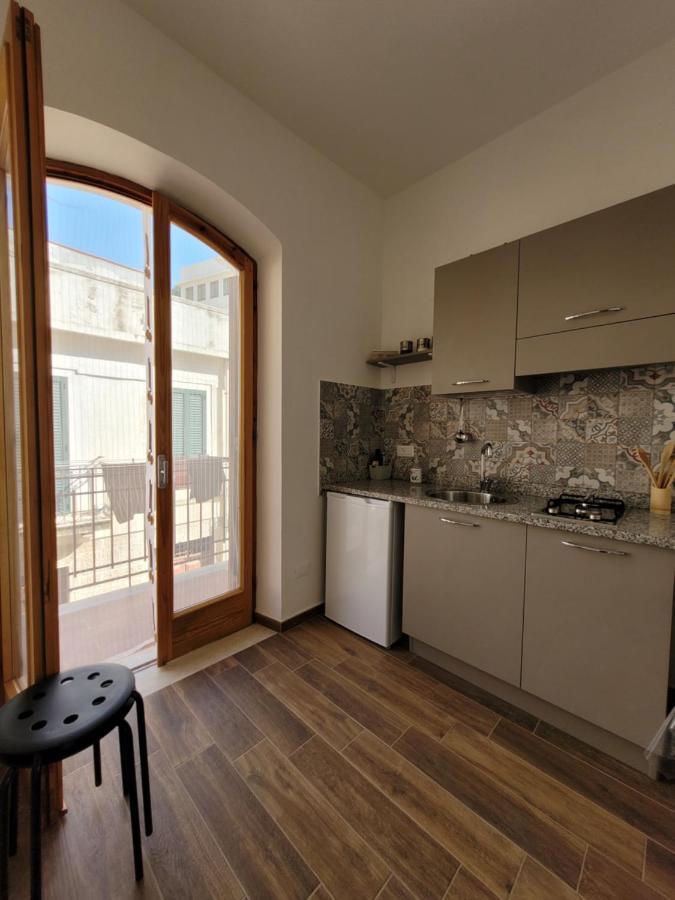 Вилла Casa "Paolo E Francesca" Monolocali Шилла Экстерьер фото
